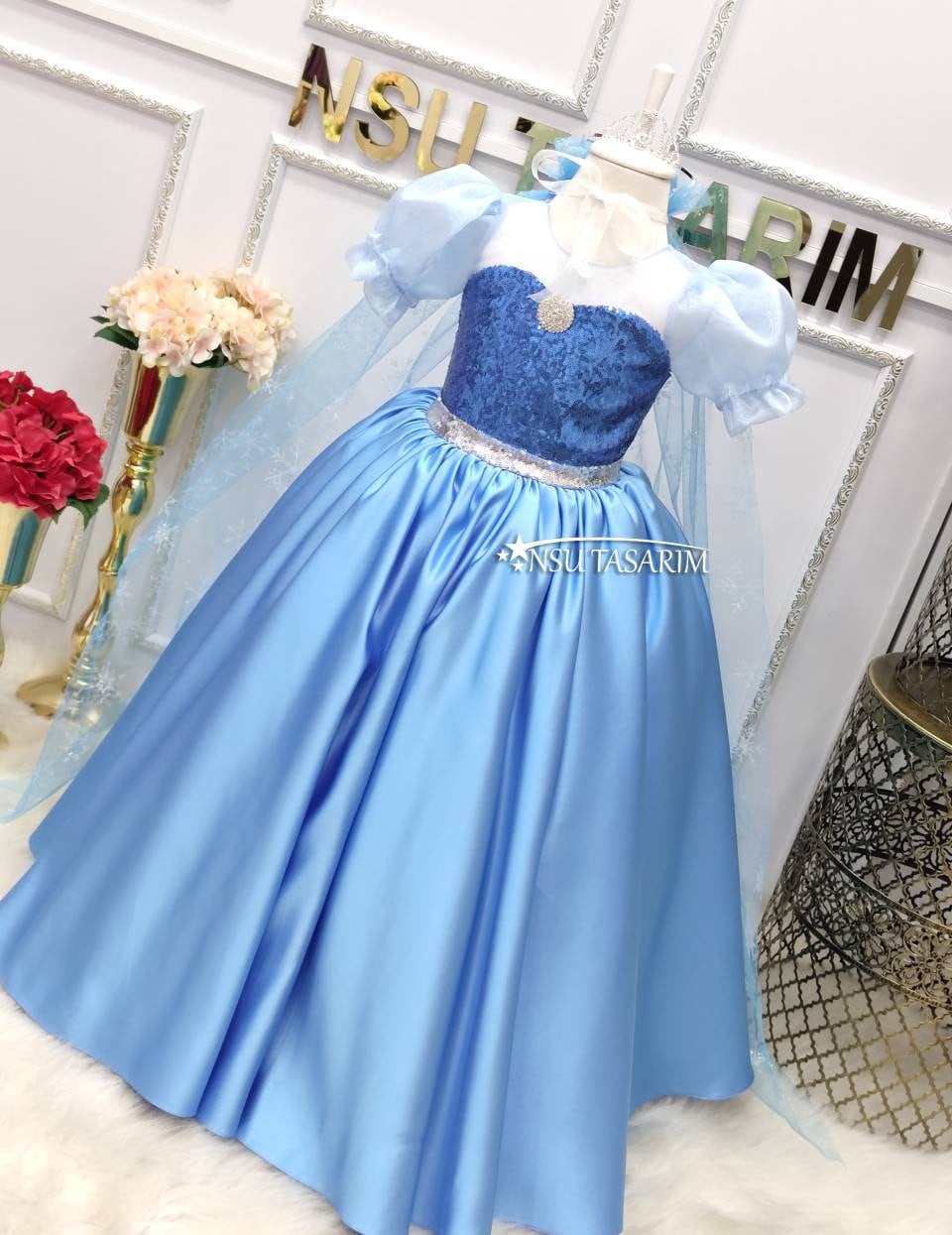 Frozen Elsa dress. Frozen princess dress. Baby girl dress