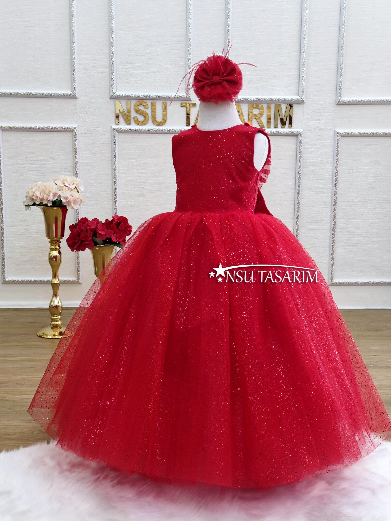 Sparkle red dress. Red Birthday dress.
