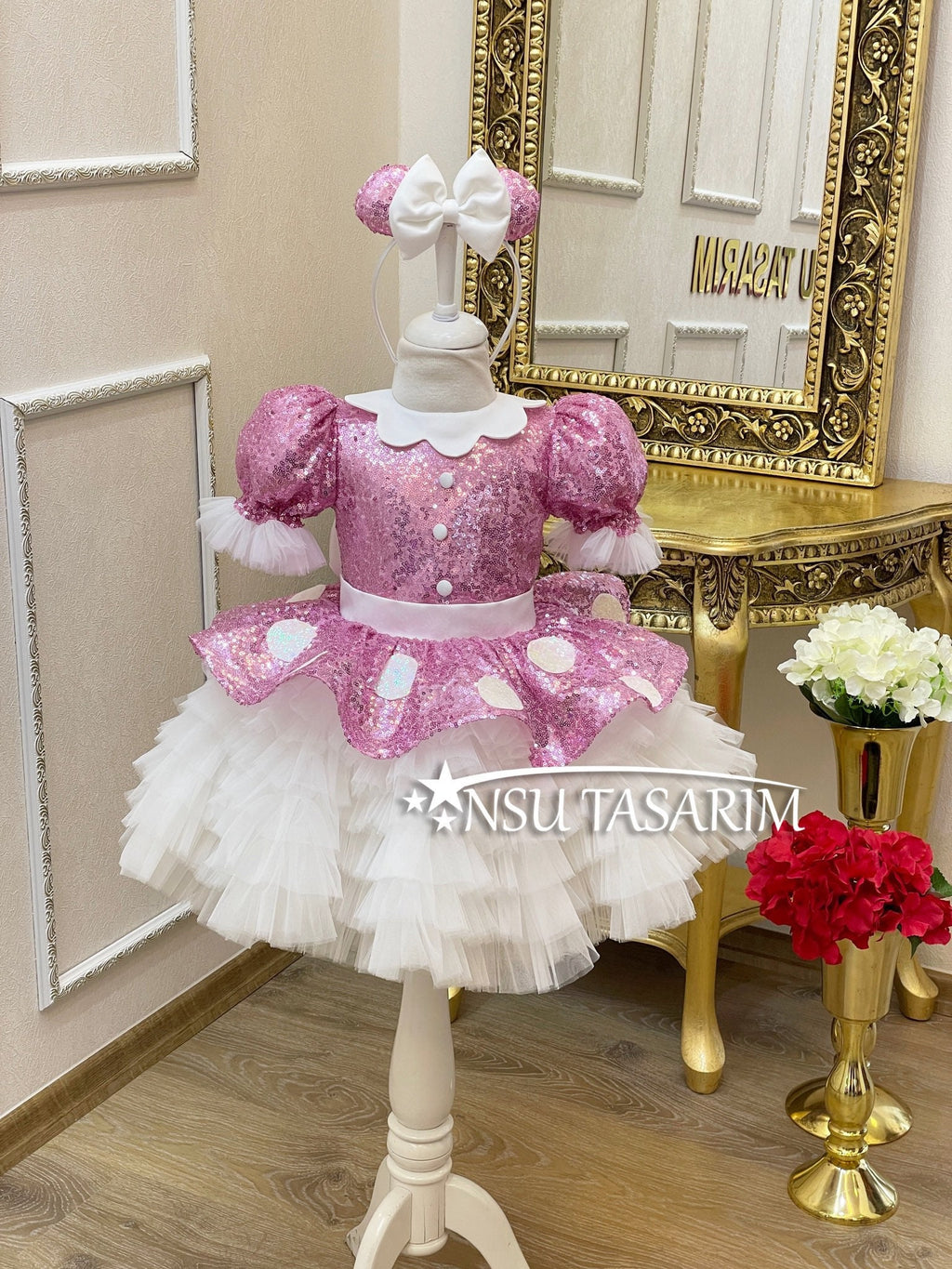 Minnie pink costume and dress. Sparkle minnie dress. Minnie birthday dress. Baby girl dress. For special occasion. Handmade!