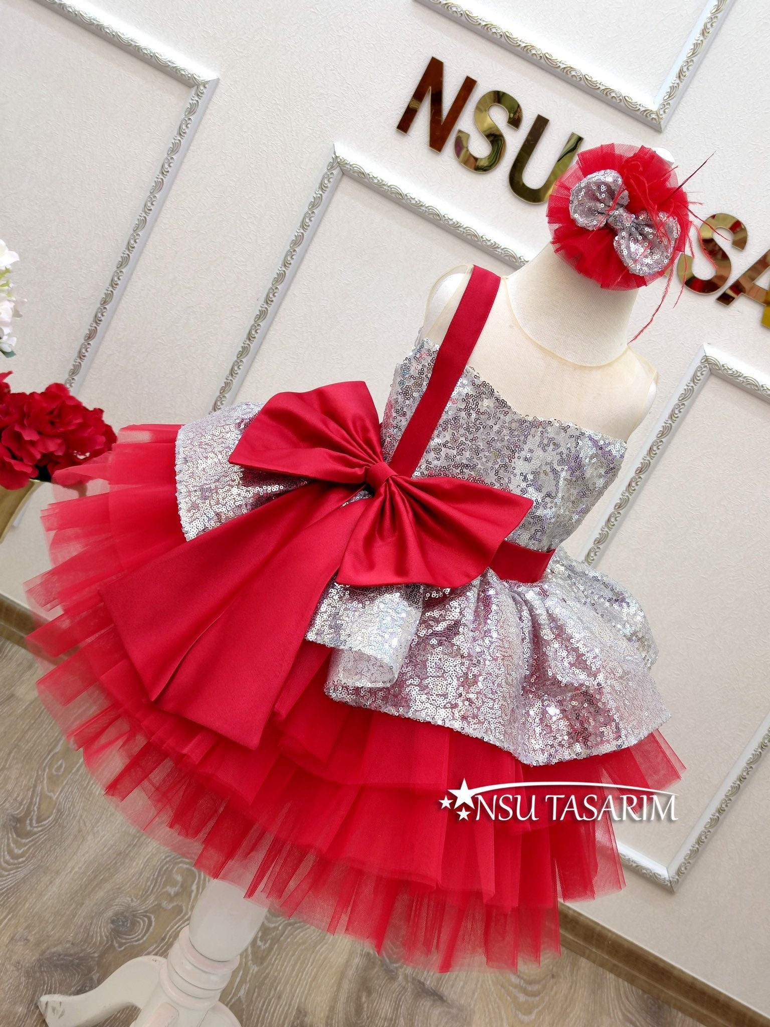 Christmas dress. Gift package. Baby girl dress. Holiday dress. Silver Sparkle Christmas dress. Noelle dress. For special occasion. Handmade!