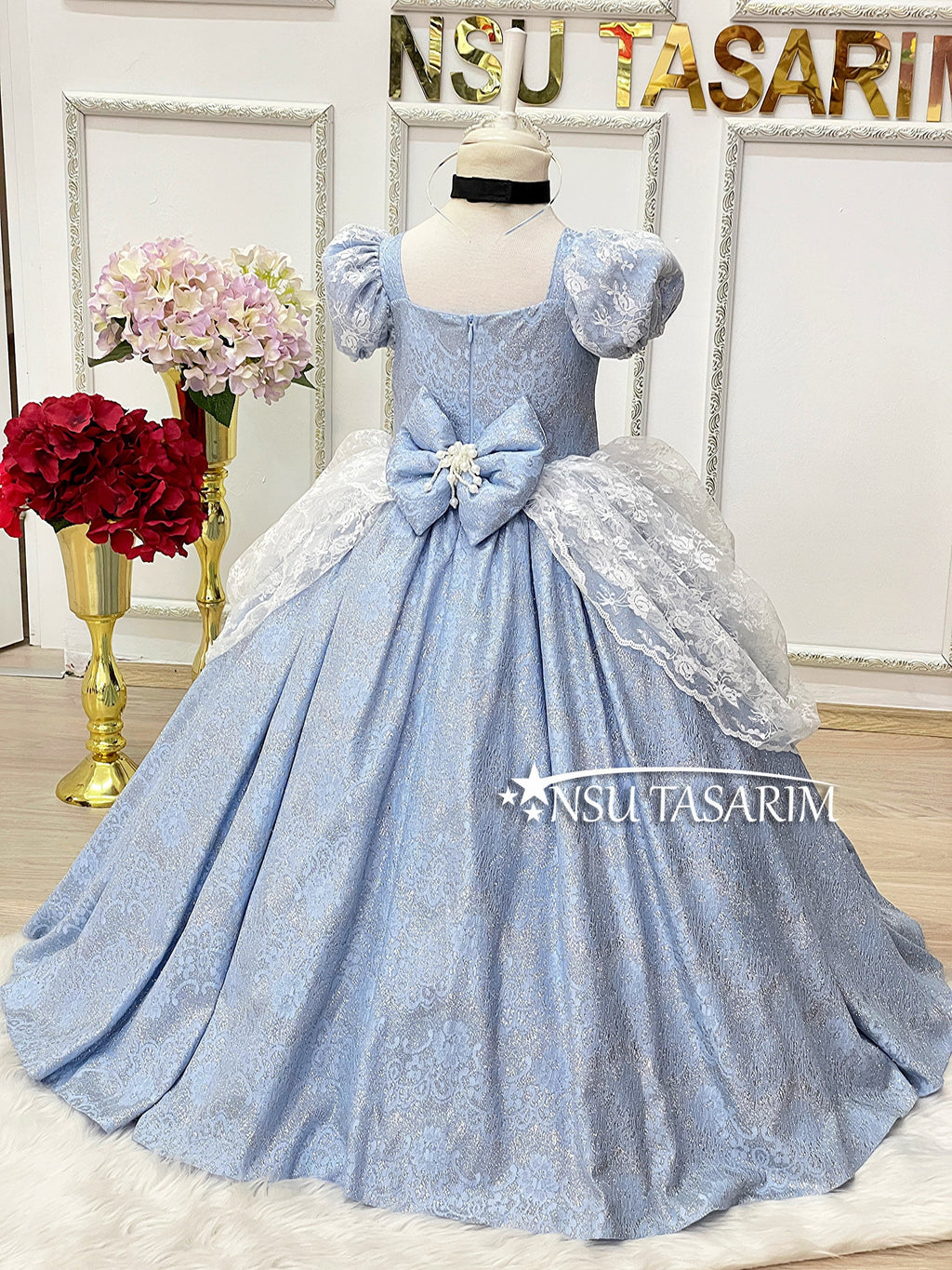 Cinderella costume . Baby girl dress. Cinderella princess birthday dress. Sparkle cinderella dress. For special occasion. Handmade!