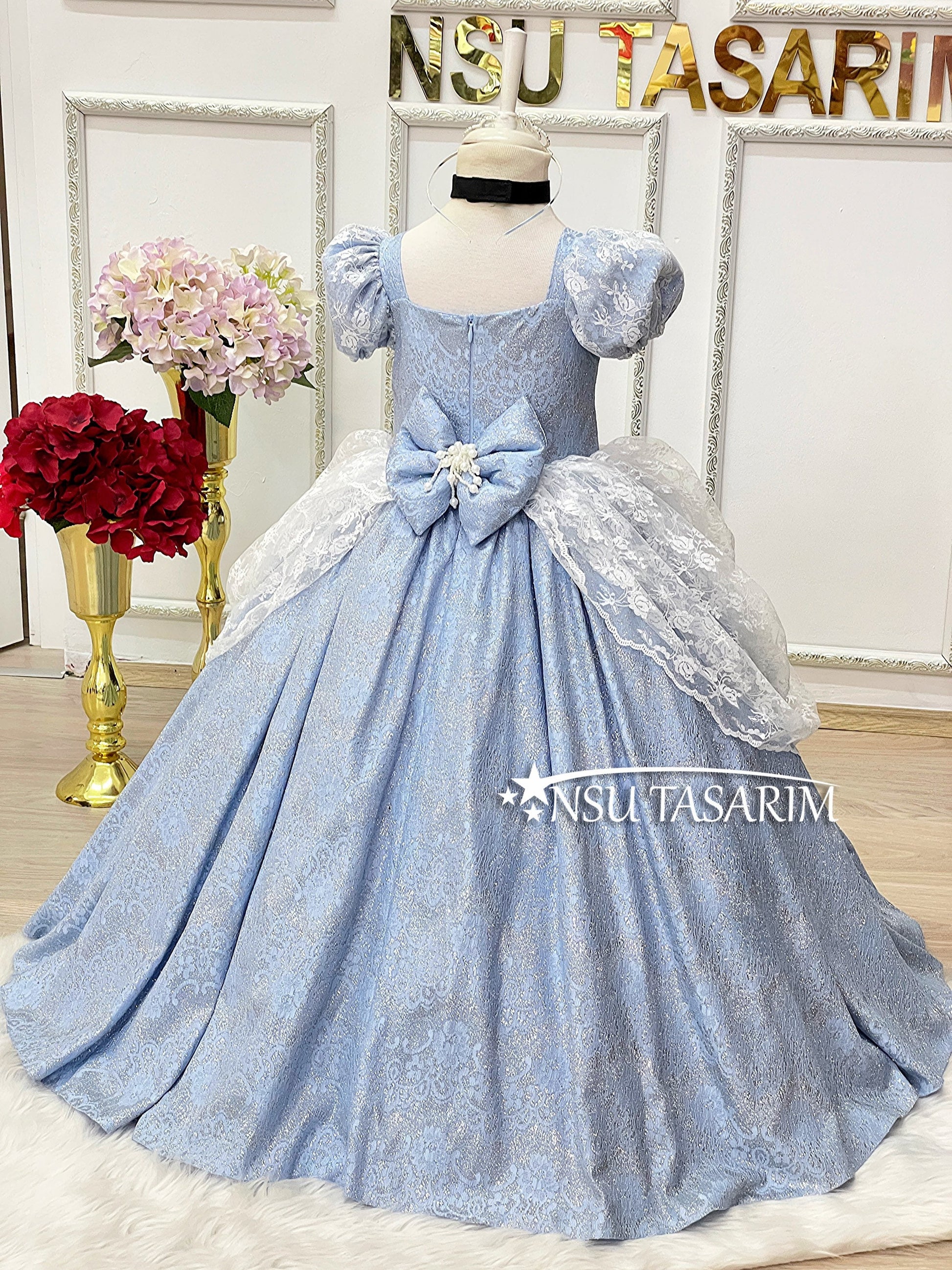Cinderella costume . Baby girl dress. Cinderella princess birthday dress. Sparkle cinderella dress. For special occasion. Handmade!