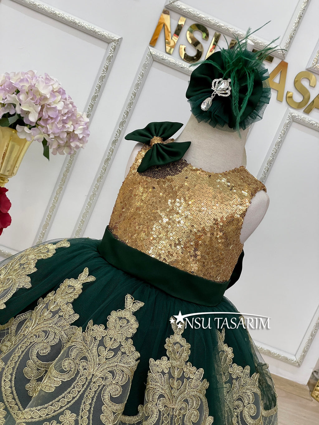 Gold emerald baby girl dress front upper part