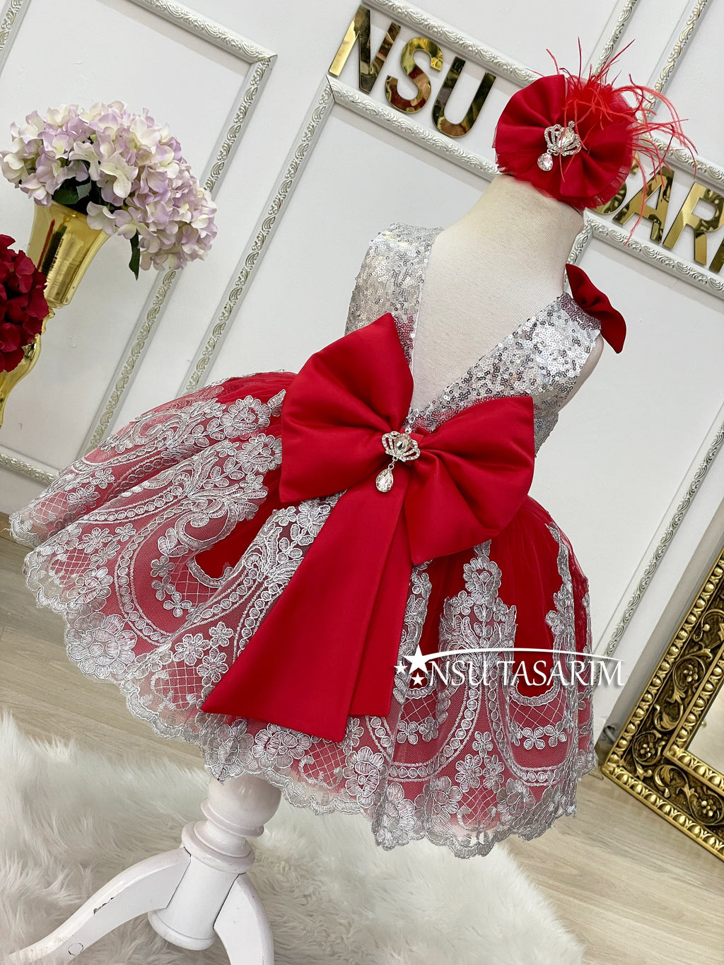 Silver red baby girl dress. Silver lace dress. Sparkle Baby girl dress .  Christmast dress. 1st Birthday dress.