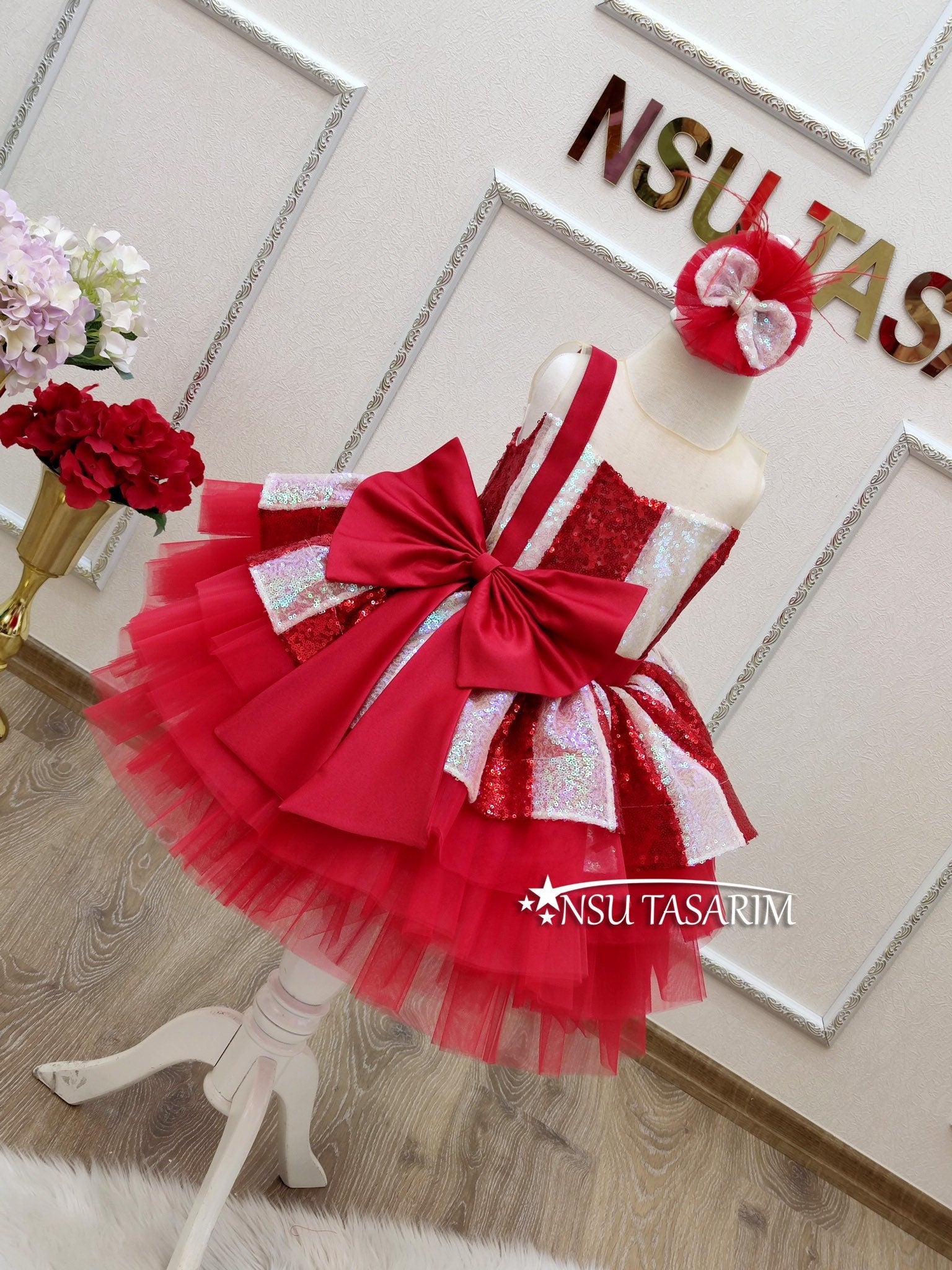 Christmas dress. Sugar cane dress. Baby girl dress. Holiday dress. Sparkle Christmas dress. Noelle dress. For special occasion. Handmade!