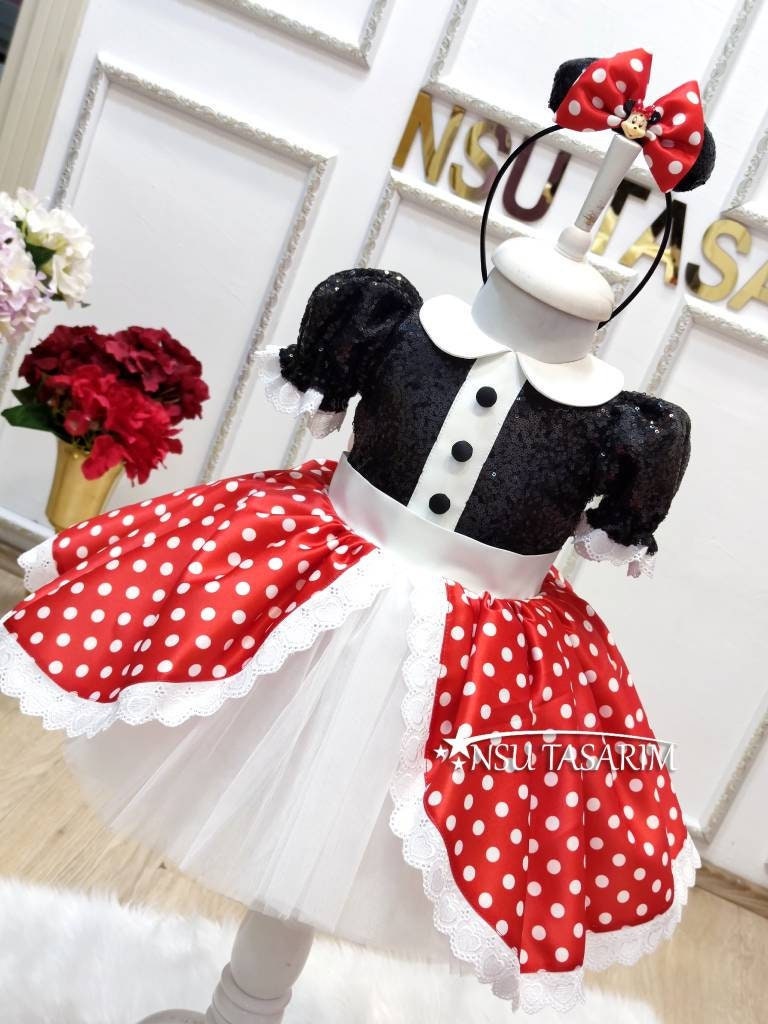 Red Minnie mouse dress. Sparkle black Red minnie mouse dress.