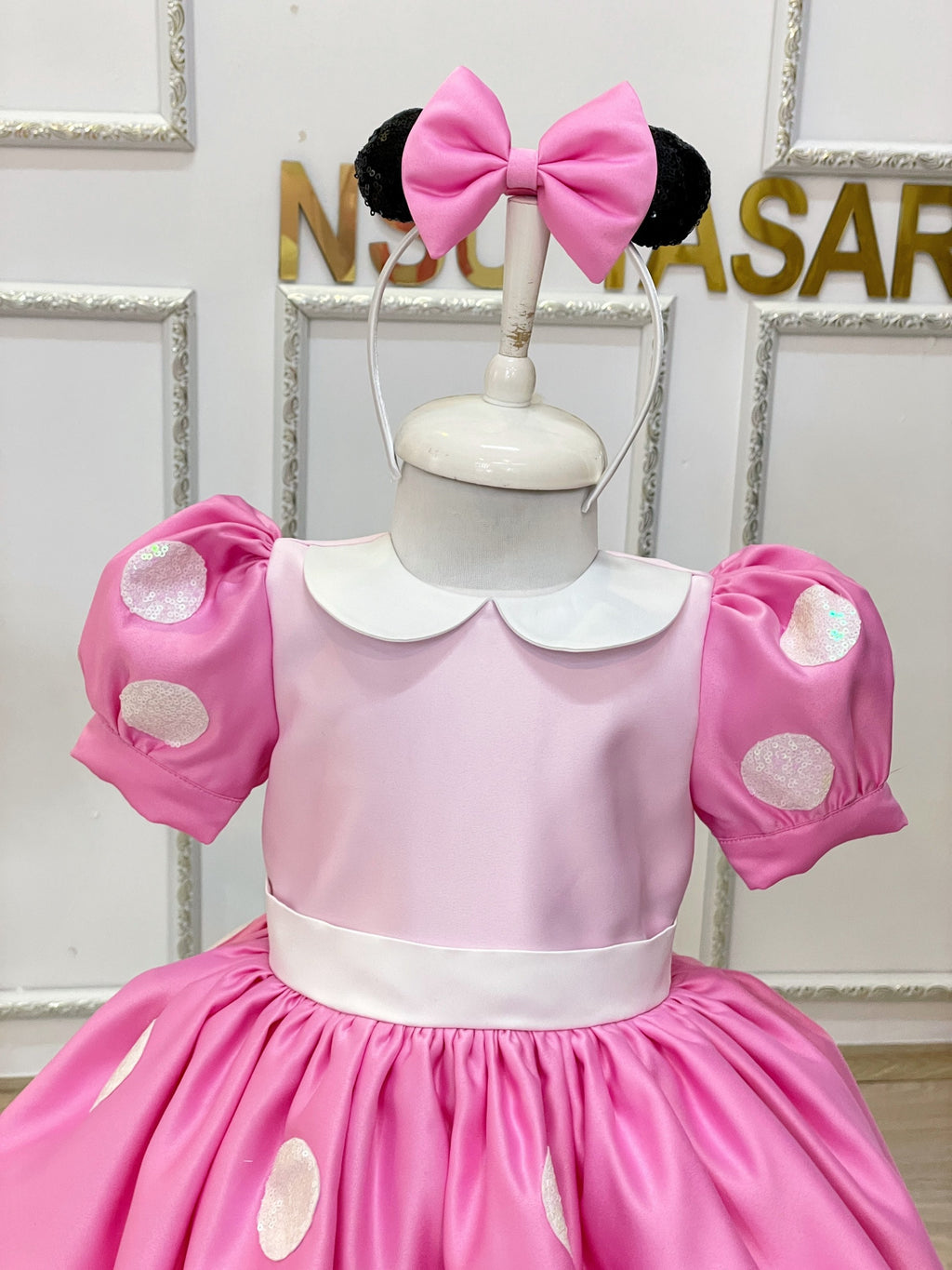 Pink Minnie Mouse dress front upper part