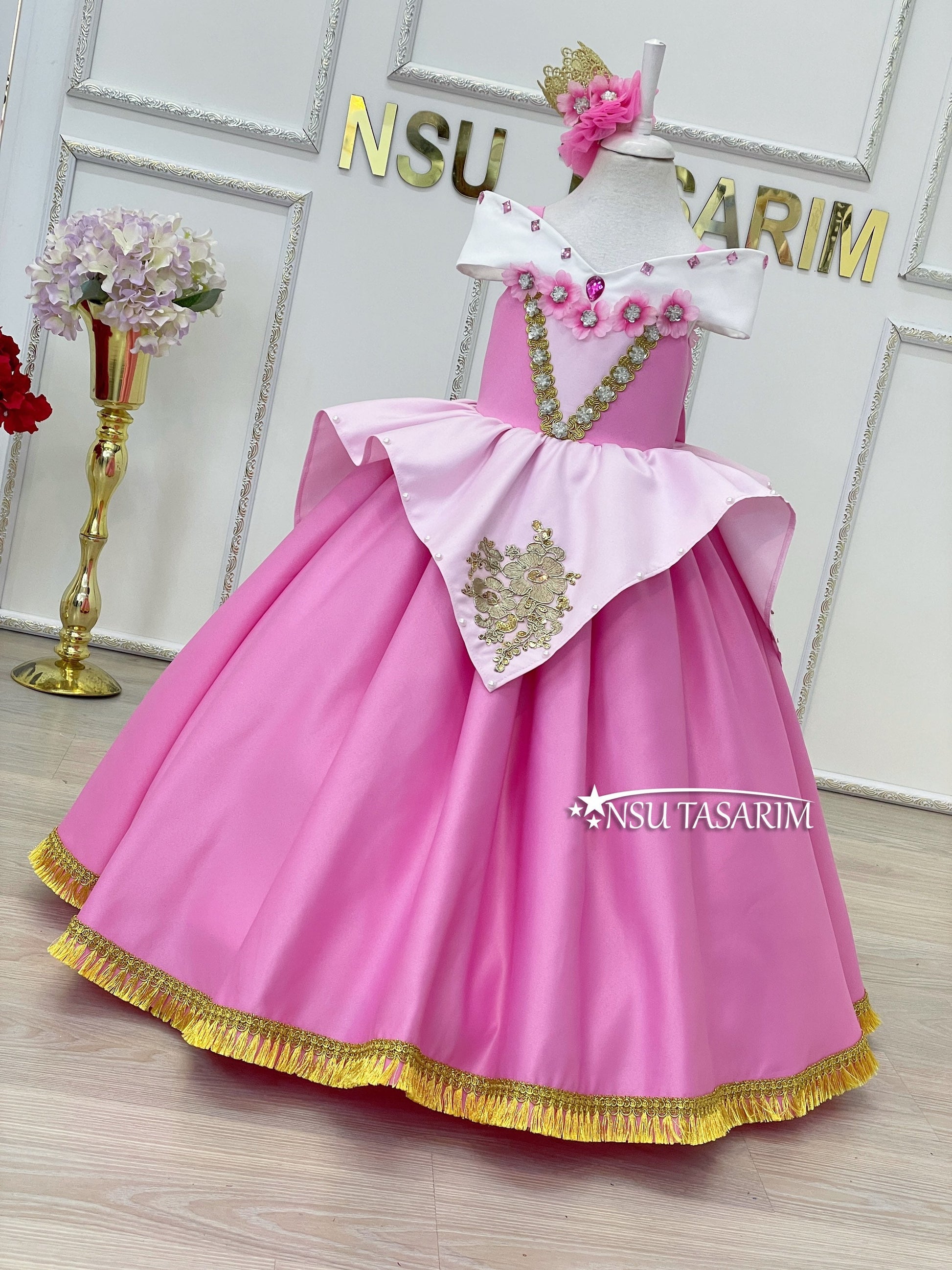 Sleeping Beauty Dress Aurora costume. Aurora princess birthday dress. Aurora Baby girl dress. Sparkle Aurora dress. Aurora Dress Toddler.