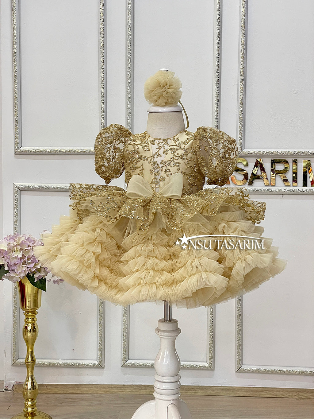 Golden baby girl dress. Gold sparkle dress. Christmas dress. Baby party dress. 1st birthday dress baby girl.