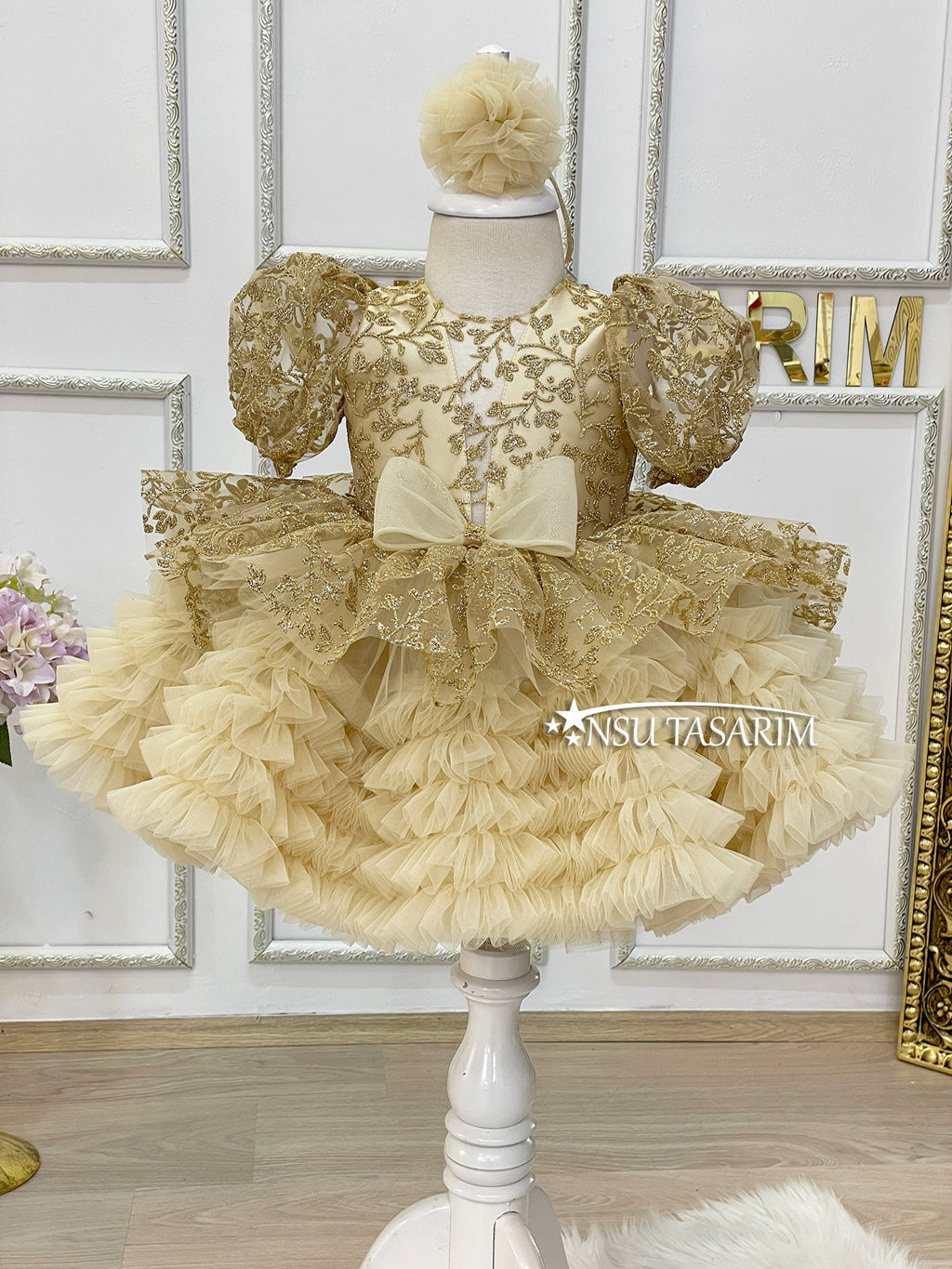 Golden baby girl dress. Gold sparkle dress.