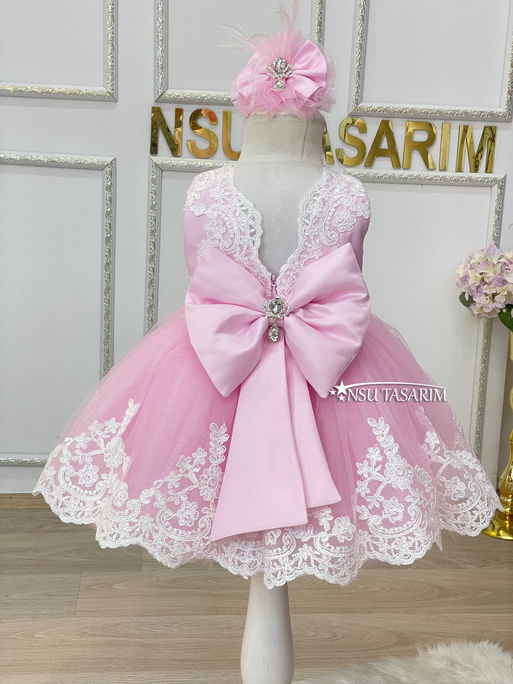 Baby girl dress. Birthday dress. For special occasion. 1st Birthday dress.