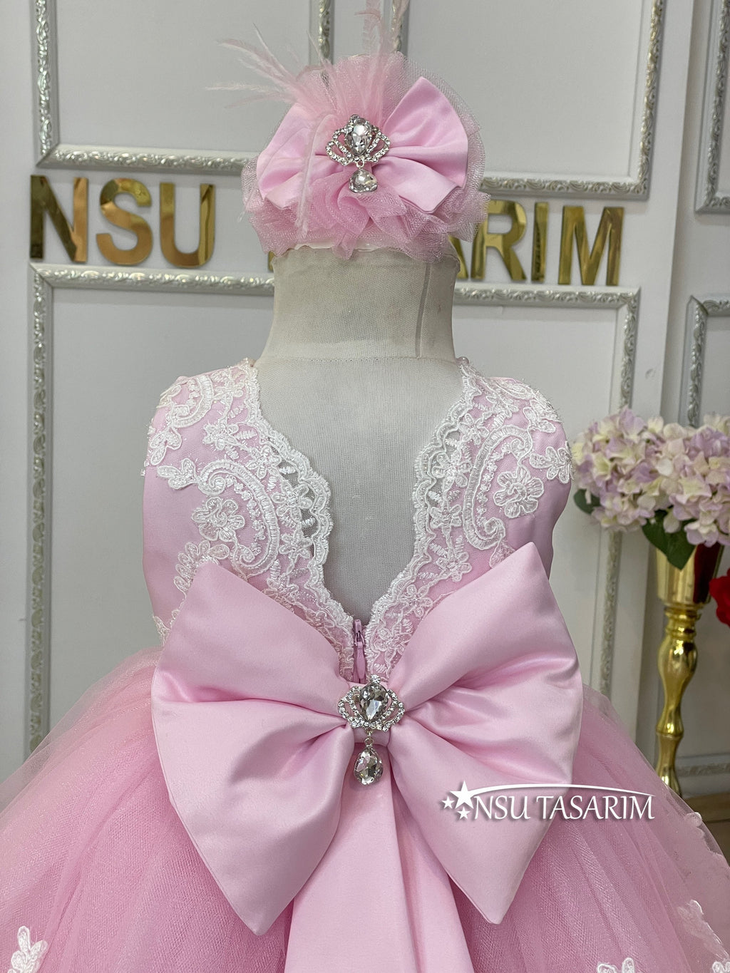 Baby girl dress. Birthday dress. For special occasion. 1st Birthday dress.