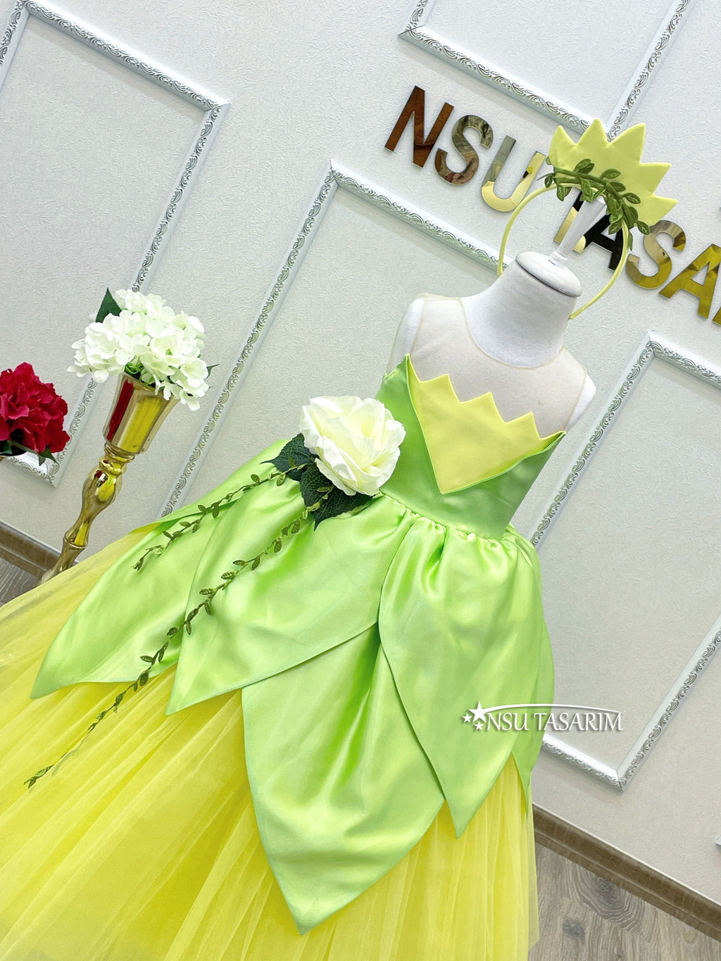 Princess Tiana dress. Tiana costume. Birthday Dress.