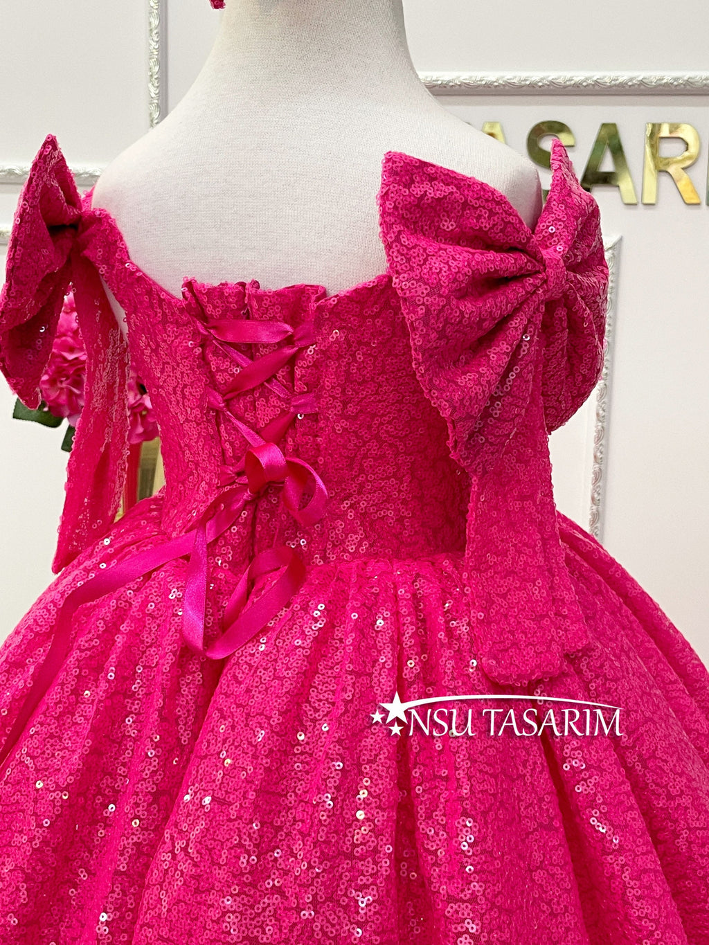 Neon fuchsia Baby girl dress. Girl party dress. Sparkle neon fuchsia . For special occasion, princess gown, couture gown.