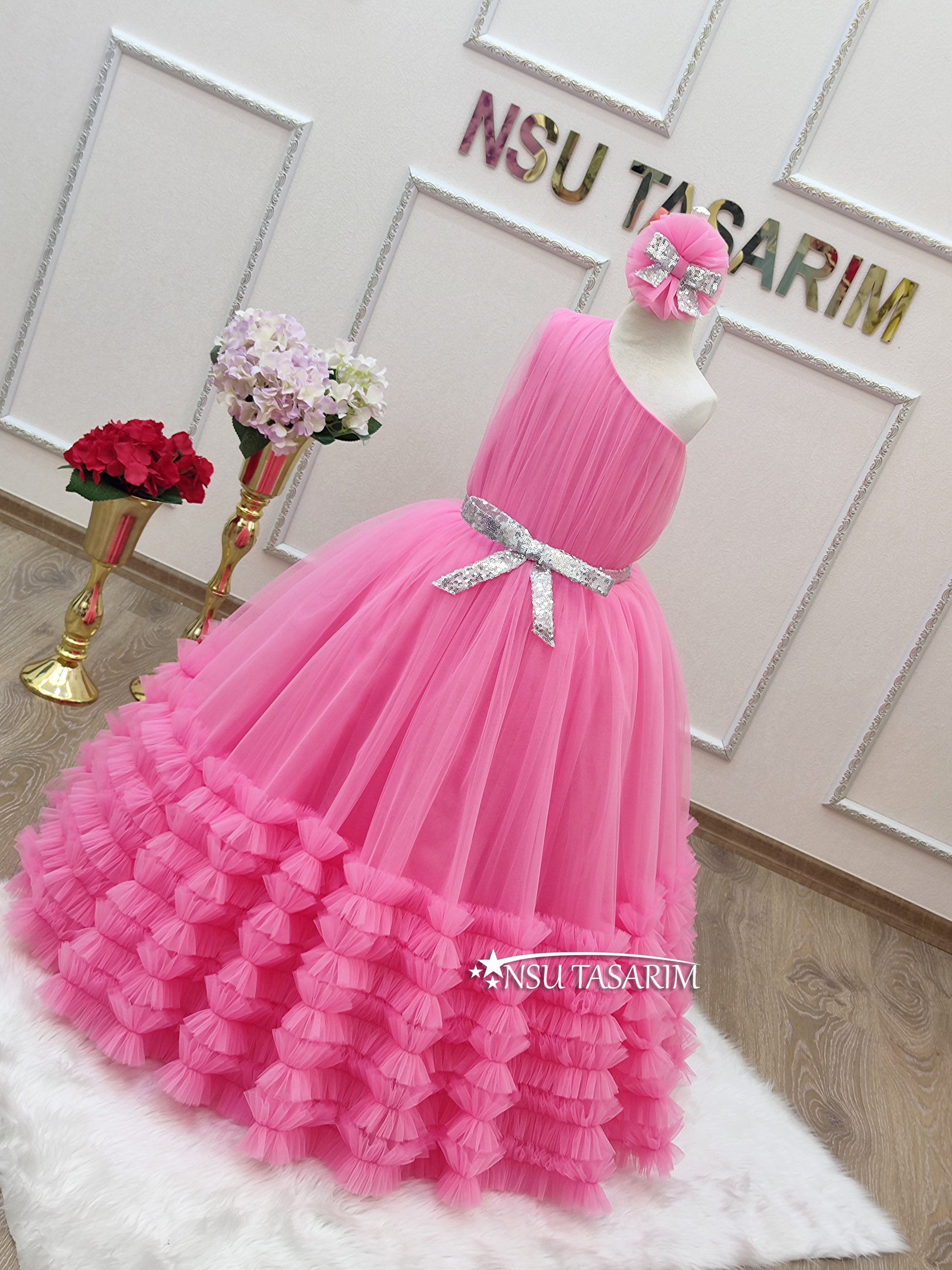 Baby girl dress. Hot pink and silver. Flower girl dress. Party dress. Baby girl Hot pink dress. For special occasion.