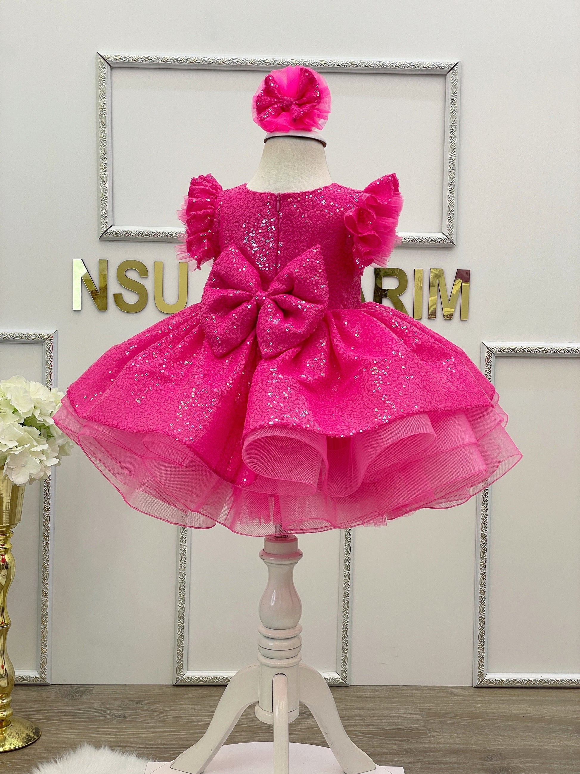 Neon fuchsia Baby girl dress. Girl party dress. Sparkle neon fuchsia . For special occasion, barbie theme dress.