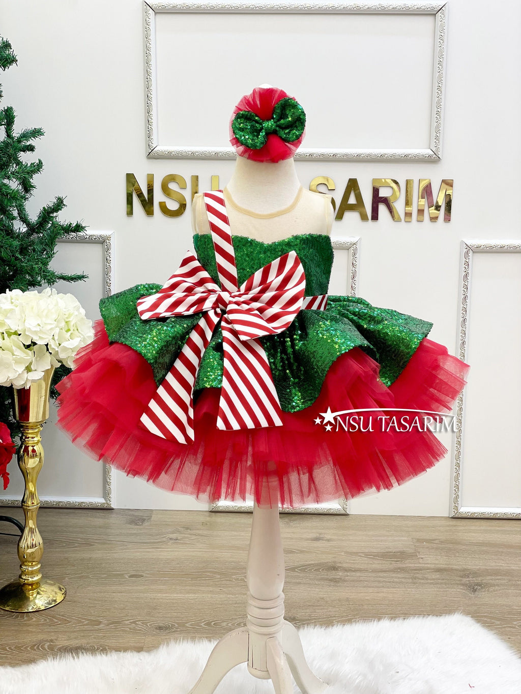 Christmas Knee front full size