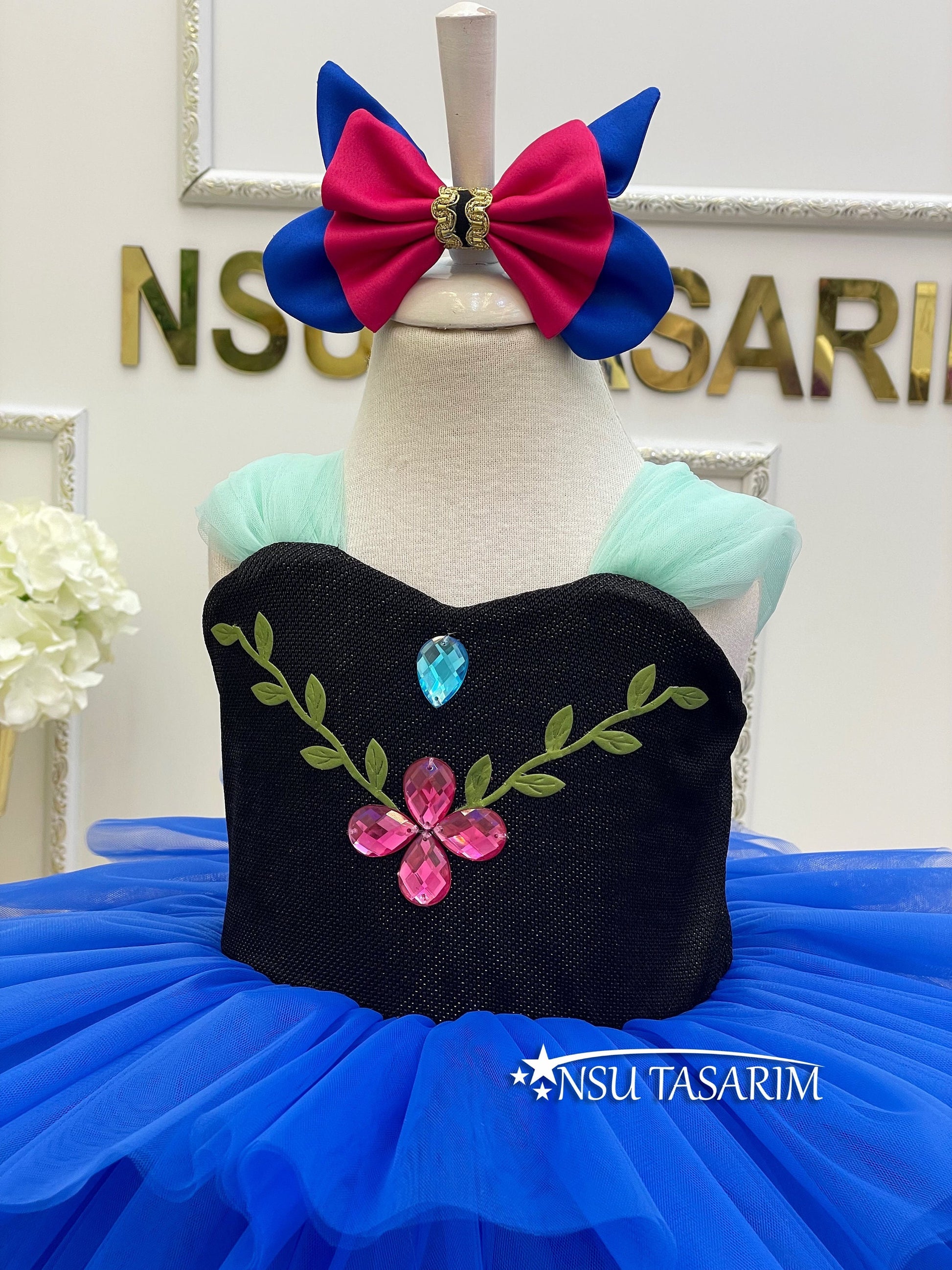 Anna dress front upper part