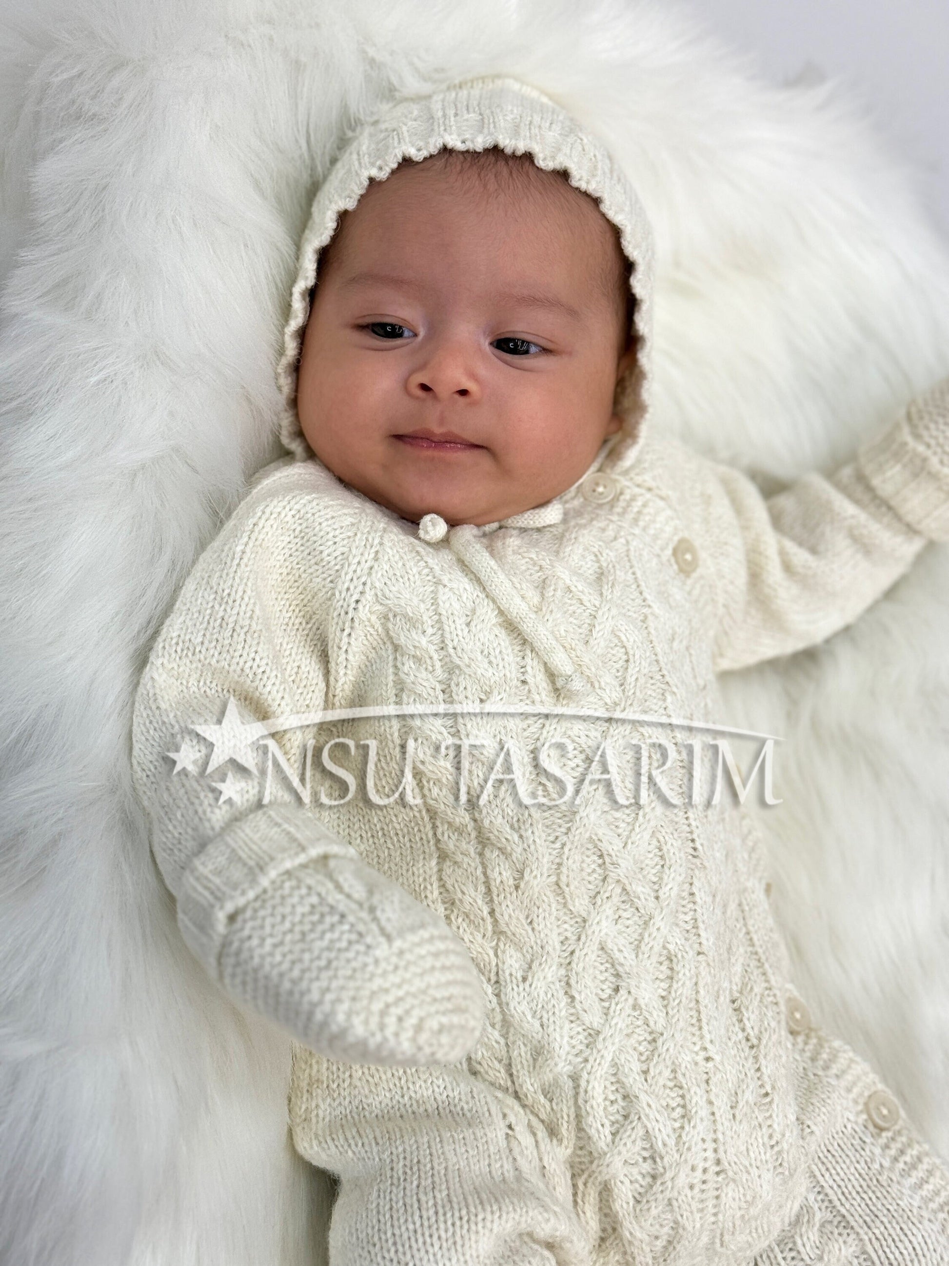 Newborn Knitted Coming Home Outfit