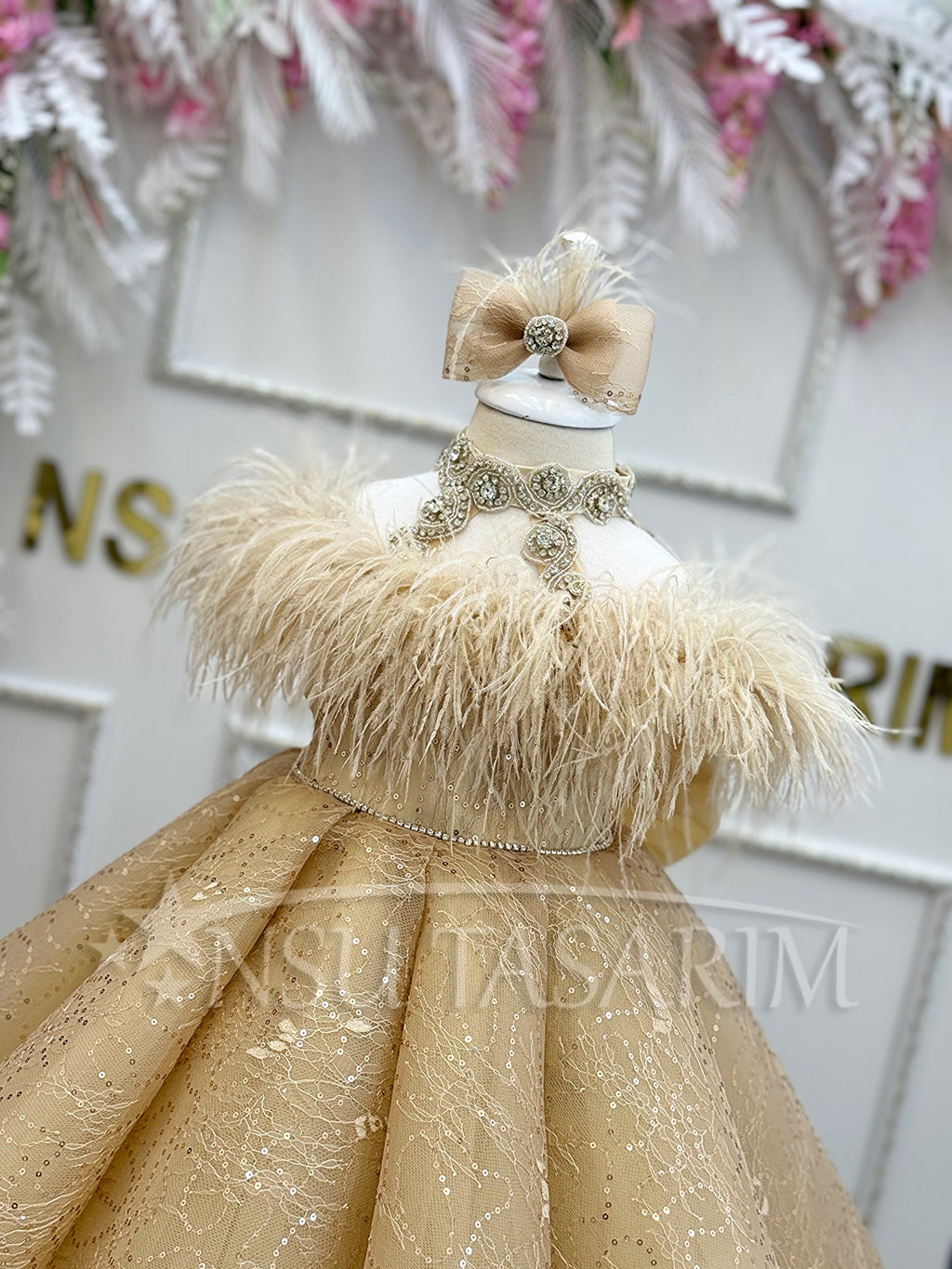 Girl gold lace overlay front upper part