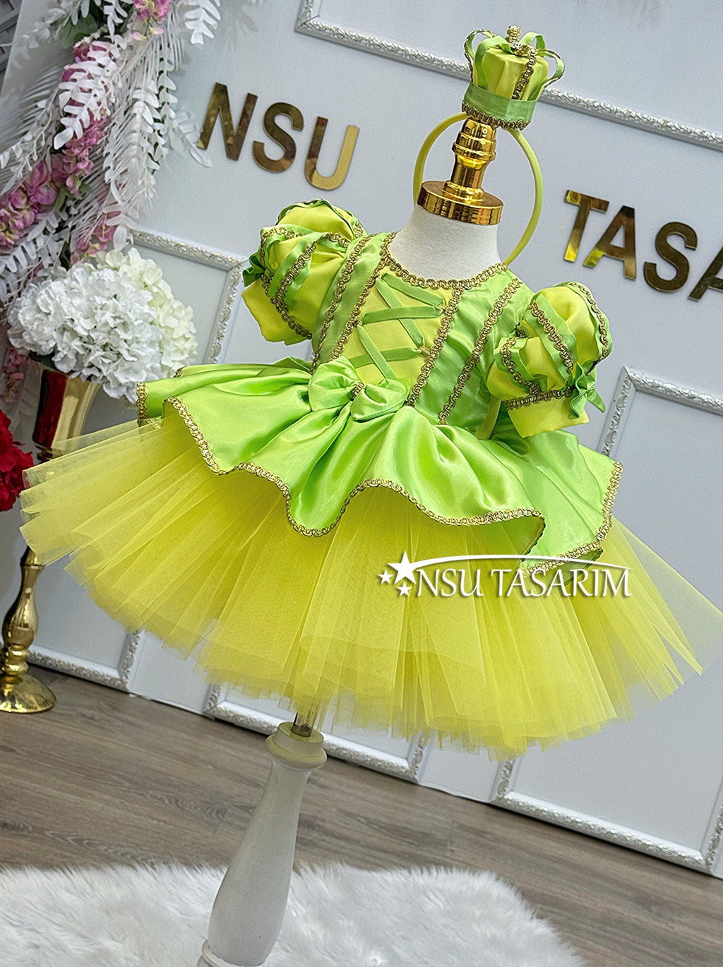 Princess Tiana costume. Baby girl dress. Tiana dress. Knee Length Birthday dress.