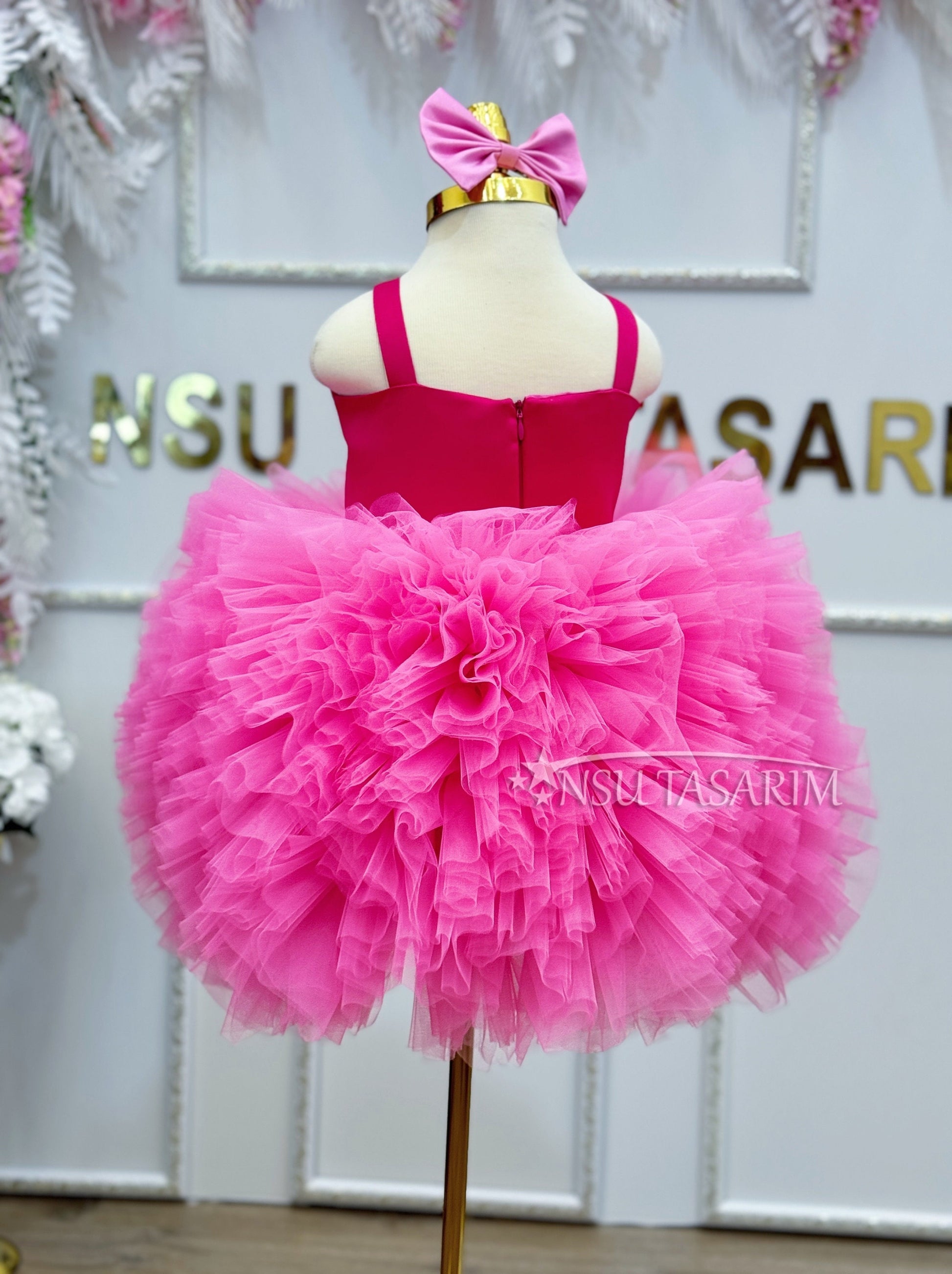 Barbi dress. Baby girl barbi dress. Party dress. Pink Barbi dress. Barbi costume. Outfit For special occasion.