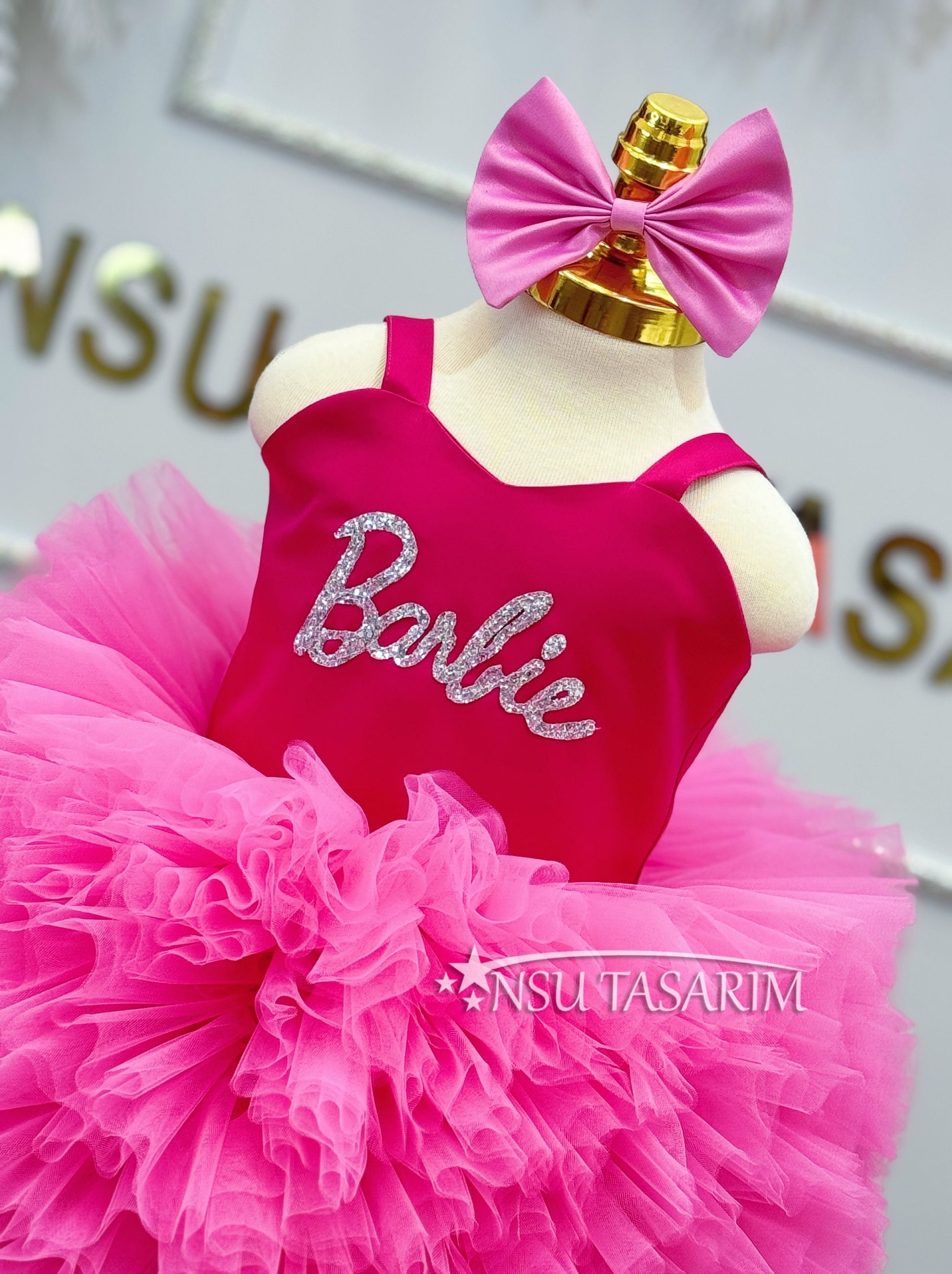 Barbi dress. Baby girl barbi dress. Party dress. Pink Barbi dress. Barbi costume. Outfit For special occasion.