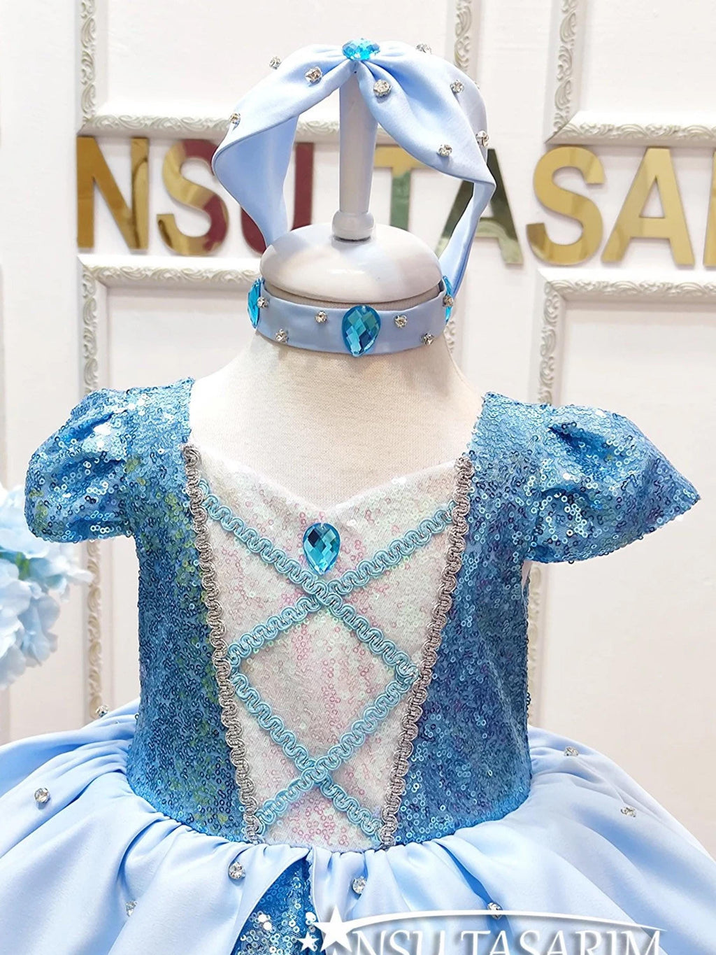 Cinderella dress front upper part