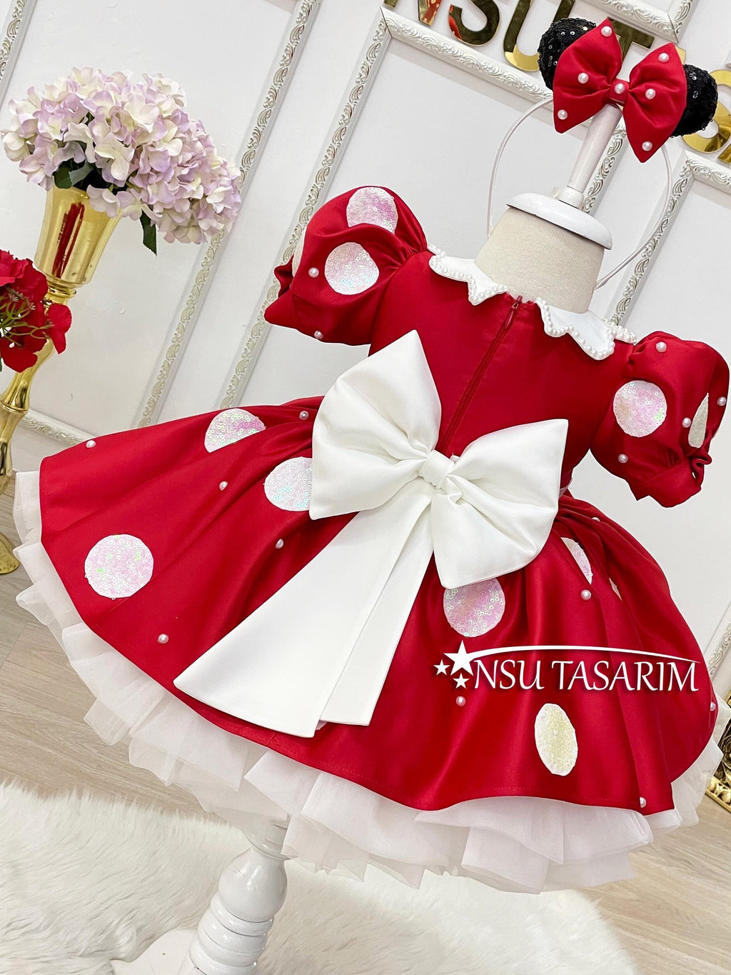 Red Minnie Mouse dress back full size