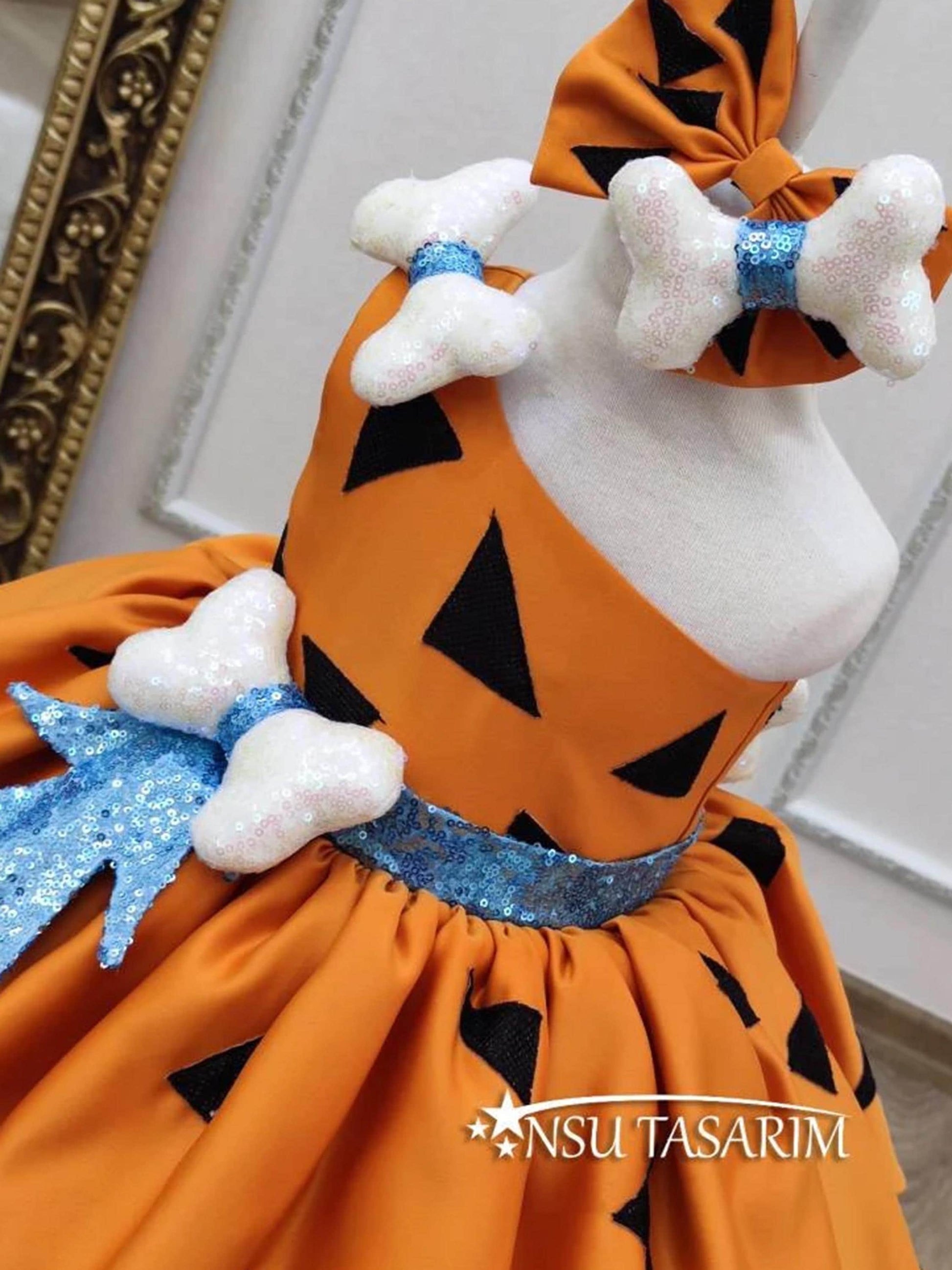 Pebble dress front upper part