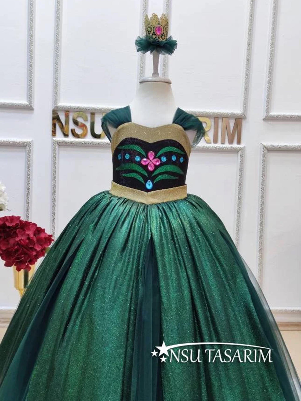 Princess Anna dress front