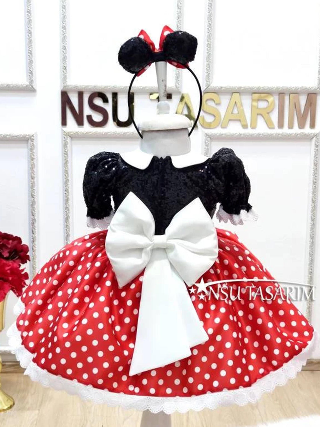 Red Minnie dress. Sparkle black Red minnie dress. Baby girl dress. Minnie costume. Birthday dress. 1st Birthday dress.