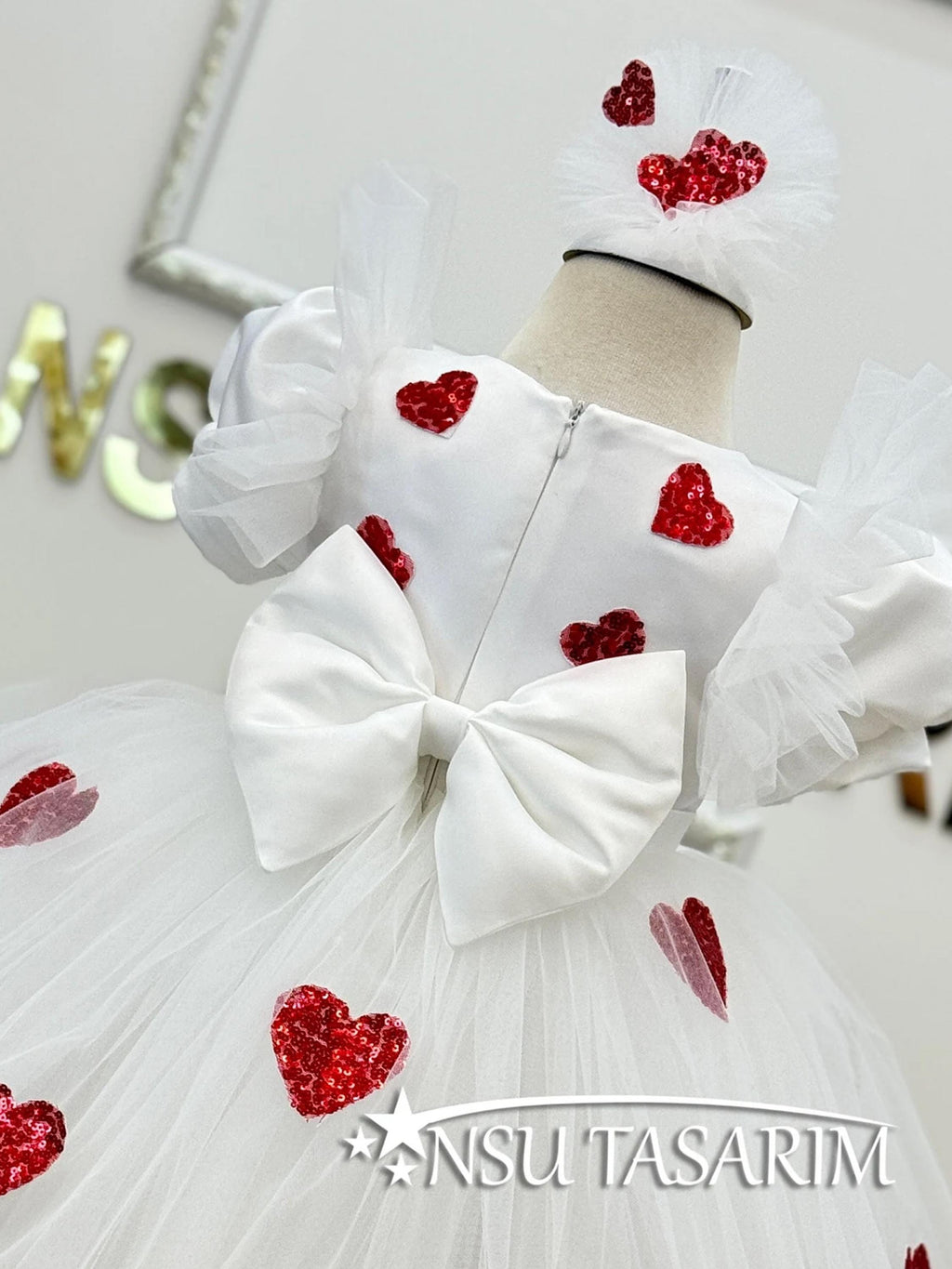 Valentine&#39;s day dress back side top part