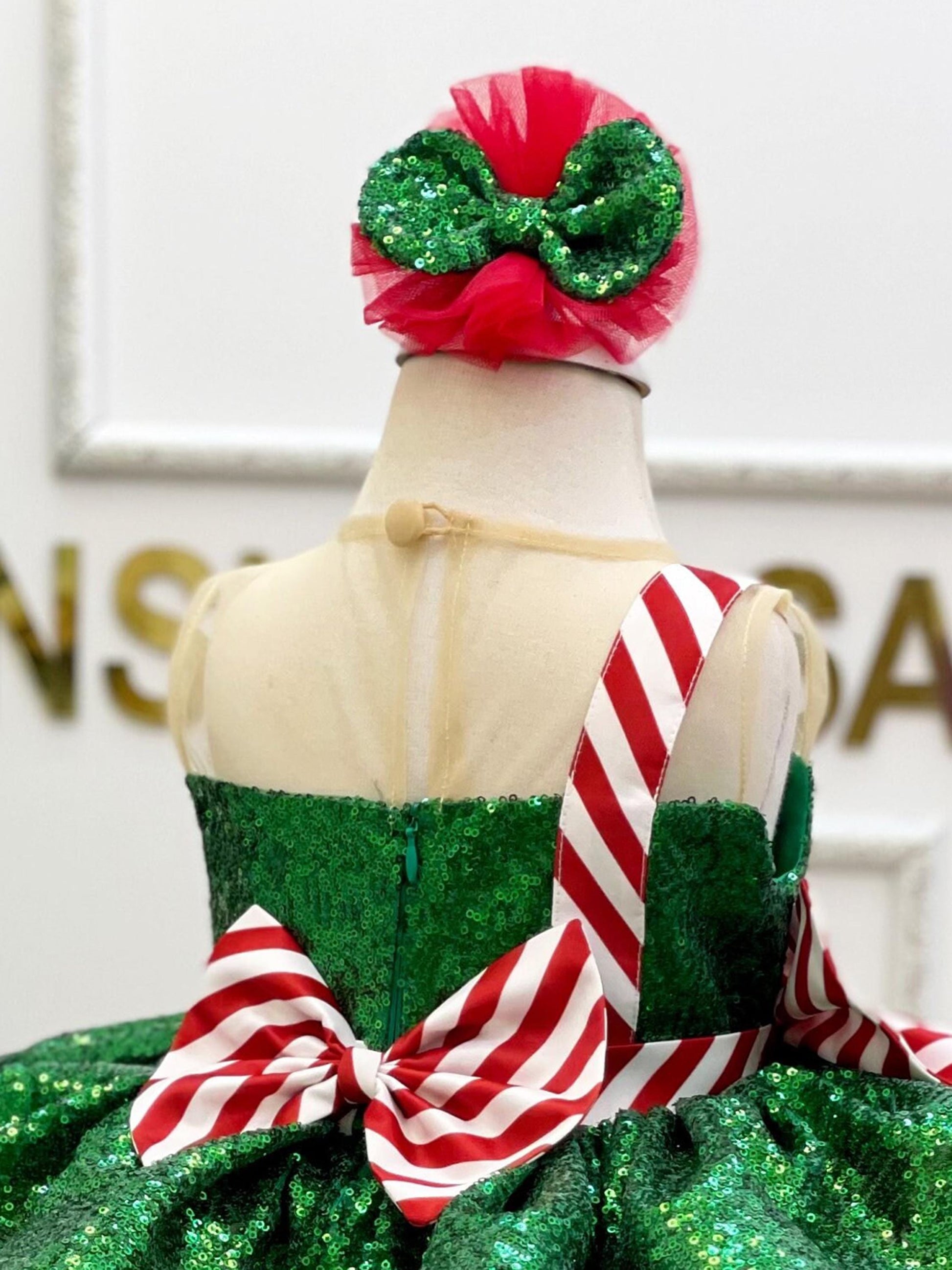 Christmas Knee back bow