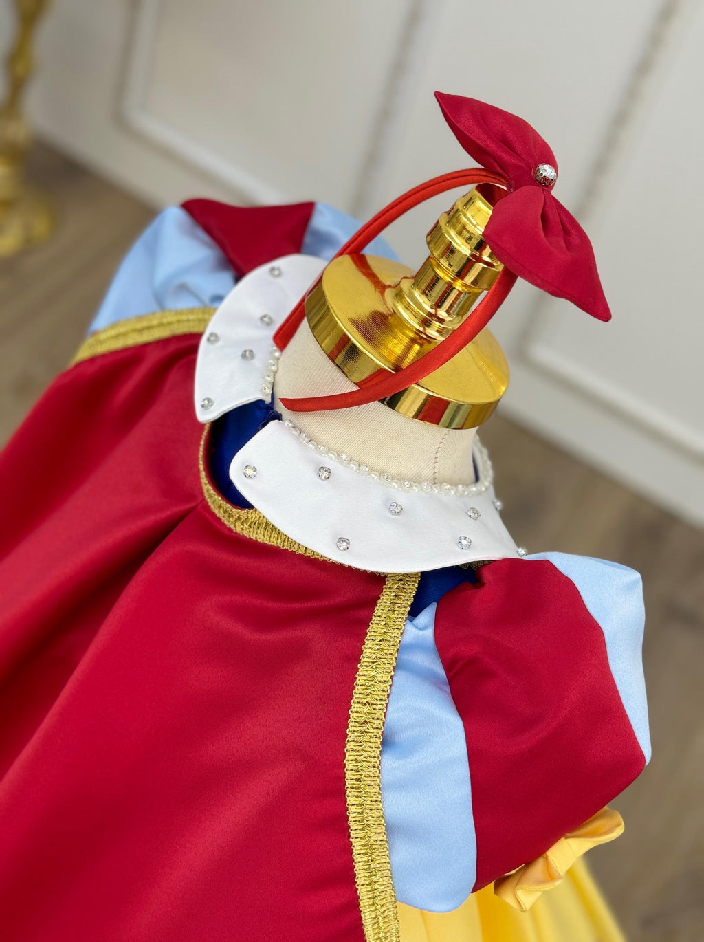 Snow White Hair Clip