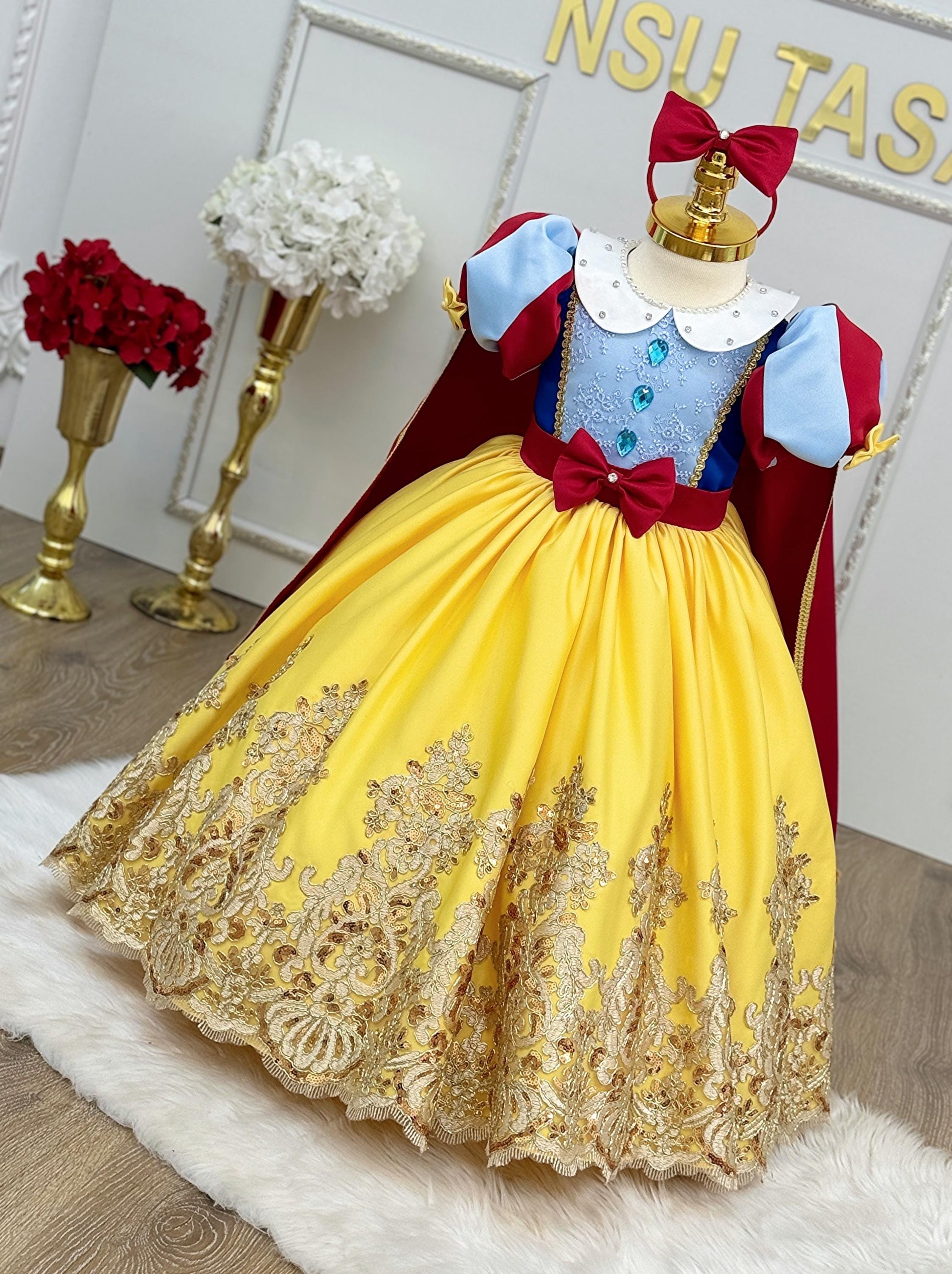 Snow White dress Full-Length Ball Gown