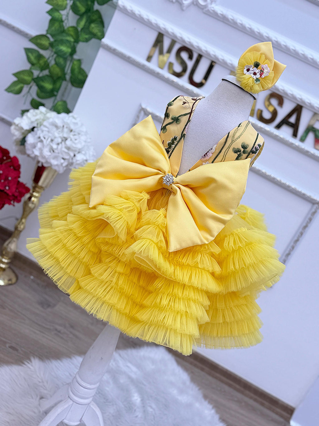 Yellow baby girl dress. Baby party dress. 1st birthday dress baby girl, yellow princess dress, yellow puffy dress, yellow toddler dress