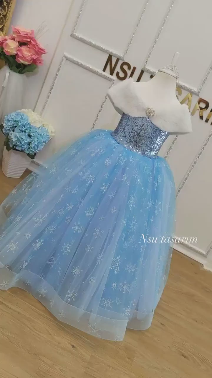 Princess frozen dress . Baby girl dress. princess elsa dress. Elsa dress. For special occasion. Handmade!