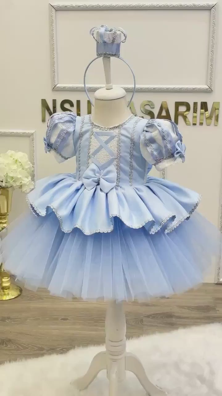Cinderella Costume. Cinderella Dress. Cinderella Outfit . Cinderella Baby Girl Dress. Cinderella Theme Dress. Birthday dress. 1st Birthday.