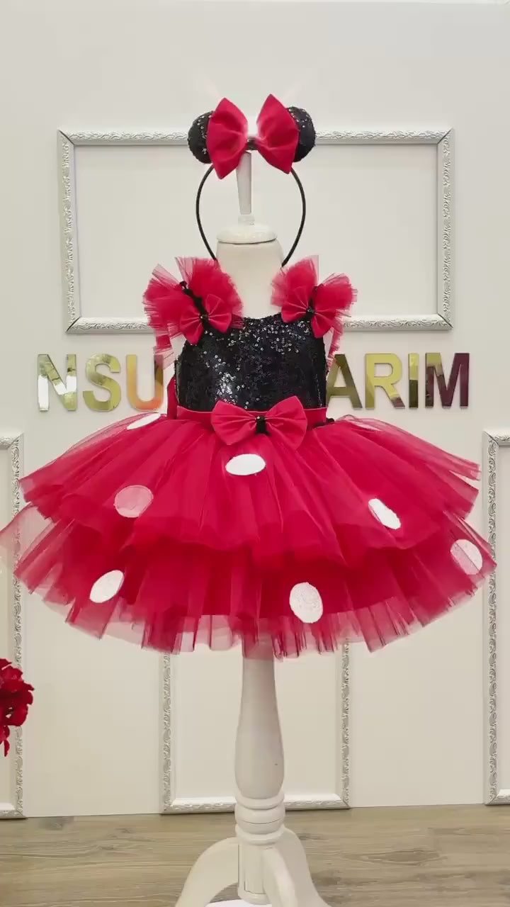 Red Minnie Mouse dress. Baby girl dress. Minnie mouse birthday dress. Minnie mouse costume. For special occasion. Handmade!