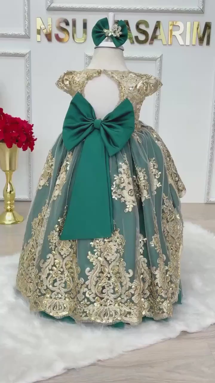 Baby girl dress. Emerald gold dress. Sparkle gold lace. Baby girl emerald dress. For special occasion, high low.